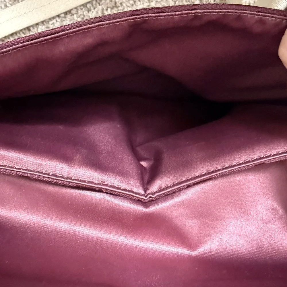 🆕 Coach burgundy fabric  signature C Bag with strap - Picture 7 of 8
